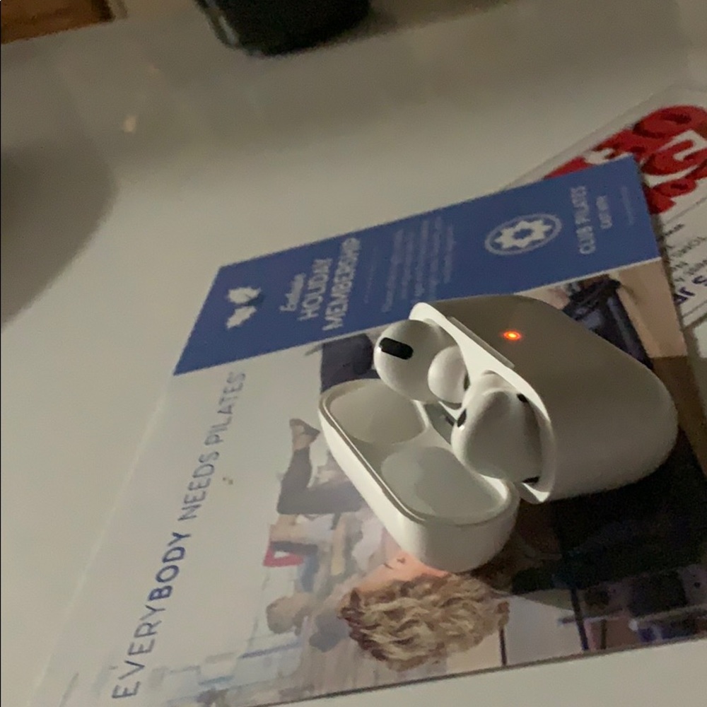 Airpod pro use only two times